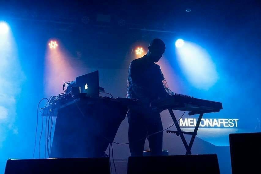 FernandoFRego's tweet photo. Koroiev onte no Melona Fest! 

#melonafest #melonafest2021 #lamelona @robertocastele1 #koroiev @FerrorRecords #ferrorrecords @lamelonaEC https://t.co/485EdcE2Qa