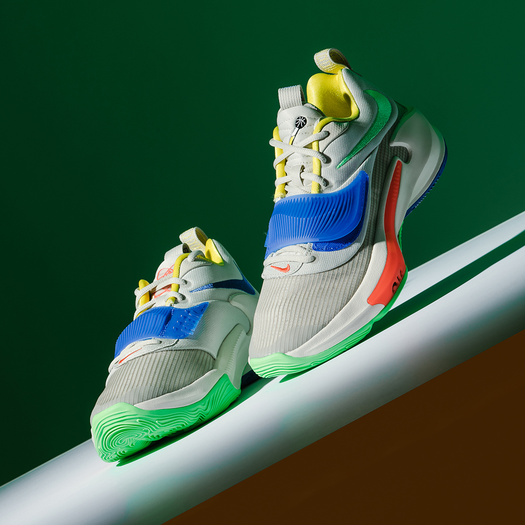 zoom freak 3 foot locker