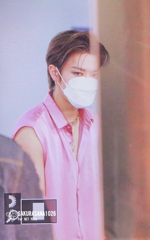 jubshttps_'s tweet photo. #yuta #pisou muito com esse outfit.
lacrudo dms vcs nรฃo entenderiam.
ele sempre tem os melhores looks #faleitoleve https://t.co/F6FDb4ajlJ