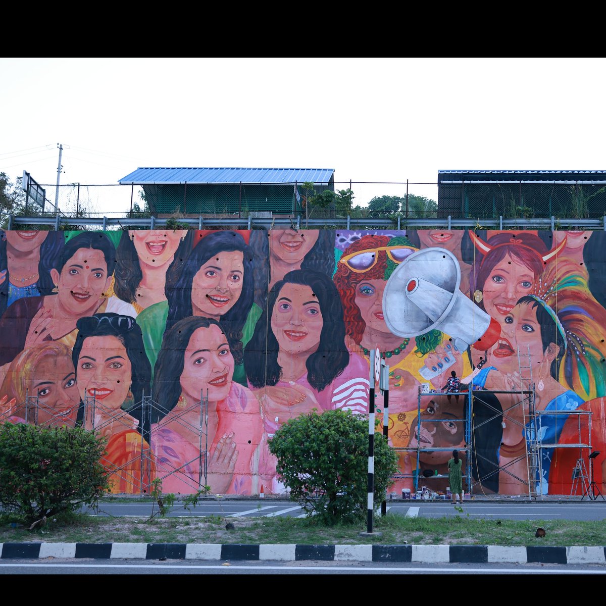 PSJalaja's tweet photo. 'The Announcement '
(work in Progress)

@Thiruvananthapuram
Aakkulam bypass
#Arteria
#wallmuralproject https://t.co/ZV34y8dyea