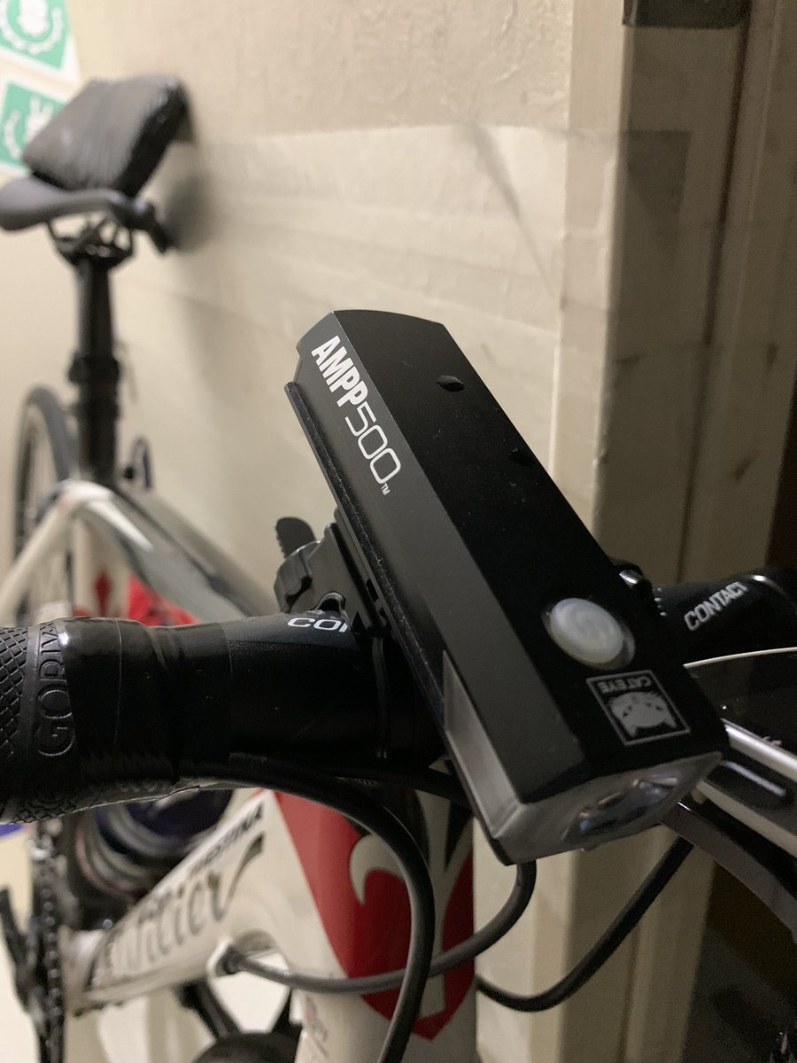 cycle_rabbit's tweet photo. ライトはキャットアイ派
AMPP500でいいと思う
みんなどう?
#CATEYE
#Wilier
#campagnolo
#ロードバイク
#成田
#印旛沼
#グループライド
#casteli
#ロードバイクが好き https://t.co/3N85qBPkTi