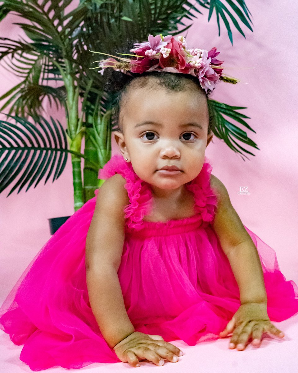 YOitsEZ's tweet photo. Happy 1st Birthday Scarlett! 🎈🎉
#EZCREATES https://t.co/urFCg2gRyj