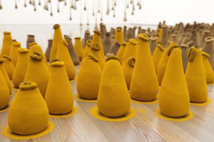 BSBDArt's tweet photo. #InfluentialFriday welcomes the work of Brazilian artist Ernesto Neto. Having introduced the concept of synesthesia to my Year 7’s this week, I remembered my experience of walking into a spice scented room adorned with huge hanging shapes in the Tate Liverpool. Scent-sational! https://t.co/dxEYSm9DNP
