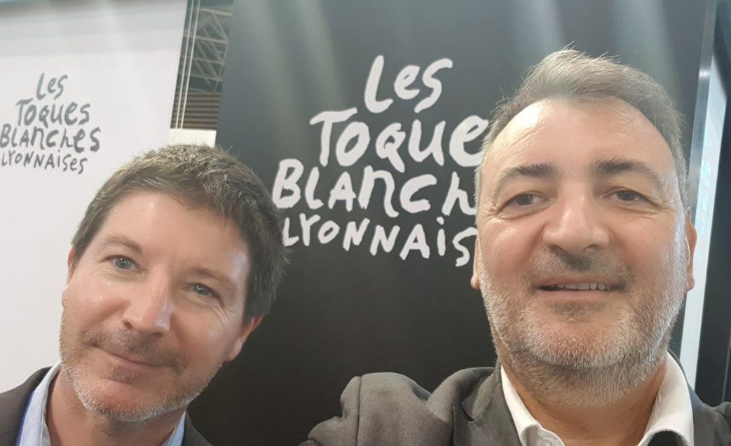 OPERACTION's tweet photo. L'heure du Sirha 2021 a sonné ⏰ Notre équipe commerciale est donc partie à la rencontre des acteurs de la gastronomie ! 

L'occasion également d'assister à la #MasterClass avec Williams Jacquier, Chef du restaurant Le Vivarais à Lyon😎

⁣⁣⁣⁣⁣🌐 https://t.co/N4I80TJ5Hw https://t.co/cPM2eHZt9n