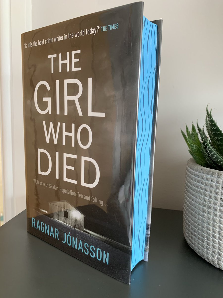 thereadingpara's tweet image. 💫💫 BOOK GIVEAWAY!!! 💫💫

I’m giving away a Goldsboro Books limited edition hardback of #TheGirlWhoDied by #RagnarJonasson. To enter, follow me, RT this tweet &amp;amp; comment #BookGiveaway by midnight 30 Sept. 

Good luck! 🙌🏻