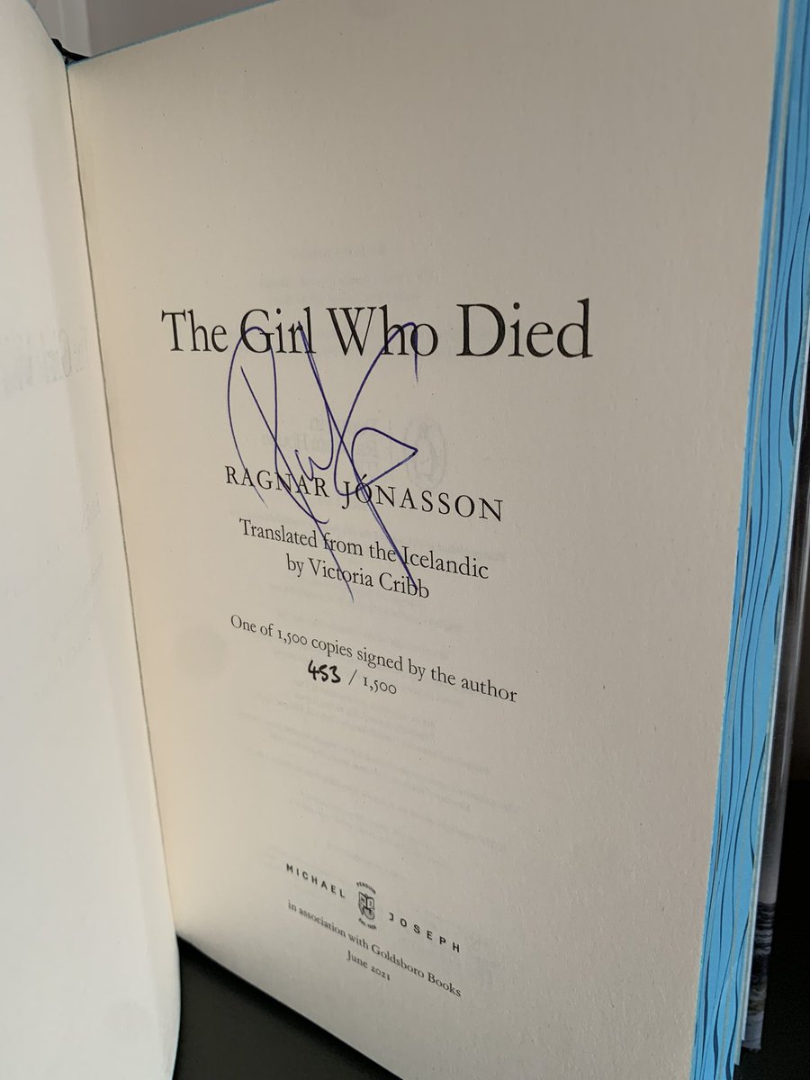 thereadingpara's tweet image. 💫💫 BOOK GIVEAWAY!!! 💫💫

I’m giving away a Goldsboro Books limited edition hardback of #TheGirlWhoDied by #RagnarJonasson. To enter, follow me, RT this tweet &amp;amp; comment #BookGiveaway by midnight 30 Sept. 

Good luck! 🙌🏻