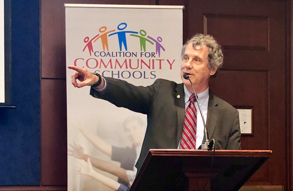 THANK YOU @SenSherrodBrown and @SenCapito for advocating for Community School Coordinators and supporting full-service #CommunitySchools! Learn more about the just-passed resolution to designate Community School Coordinators Appreciation Week here: communityschools.org/news/senators-…