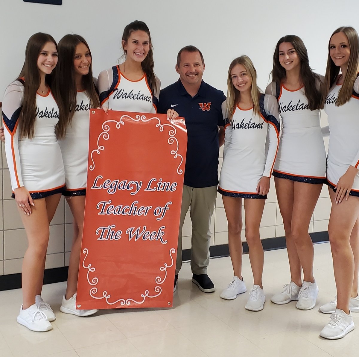 esfandiary77's tweet photo. 🚨👨‍🏫🏆Thank you @WHSLegacyLine 🏆👨‍🏫🚨
I was selected with a great group of @WakelandHS Legacy Line members with their Legacy Line Teacher of the Week.  Thank you so much for this recognition, you are wonderful.  #appreciation #LuckyTeacher https://t.co/AL4LCZCZgu