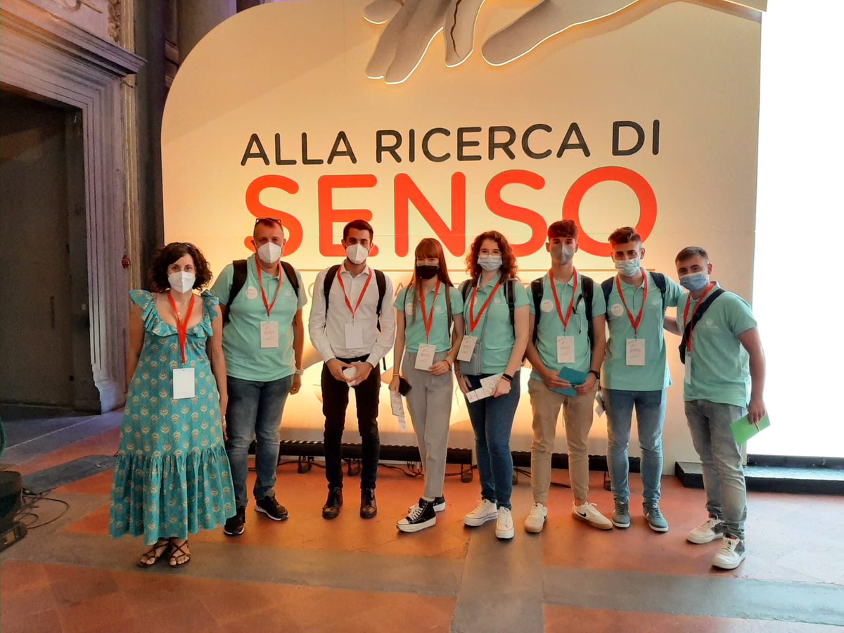 fp_empresa's tweet photo. 🤩 El proyecto #SCoopConSS, organizado en España por @fp_empresa y @CCISMadrid, ya cuenta con el equipo de @malvesia preparadísimo para su presentación en la final de esta tarde en el @fnecfestival de #Florencia 
🍀 ¡A darlo todo equipo!
#VET #social #entrepreneurship https://t.co/SvgYYnxZ0V