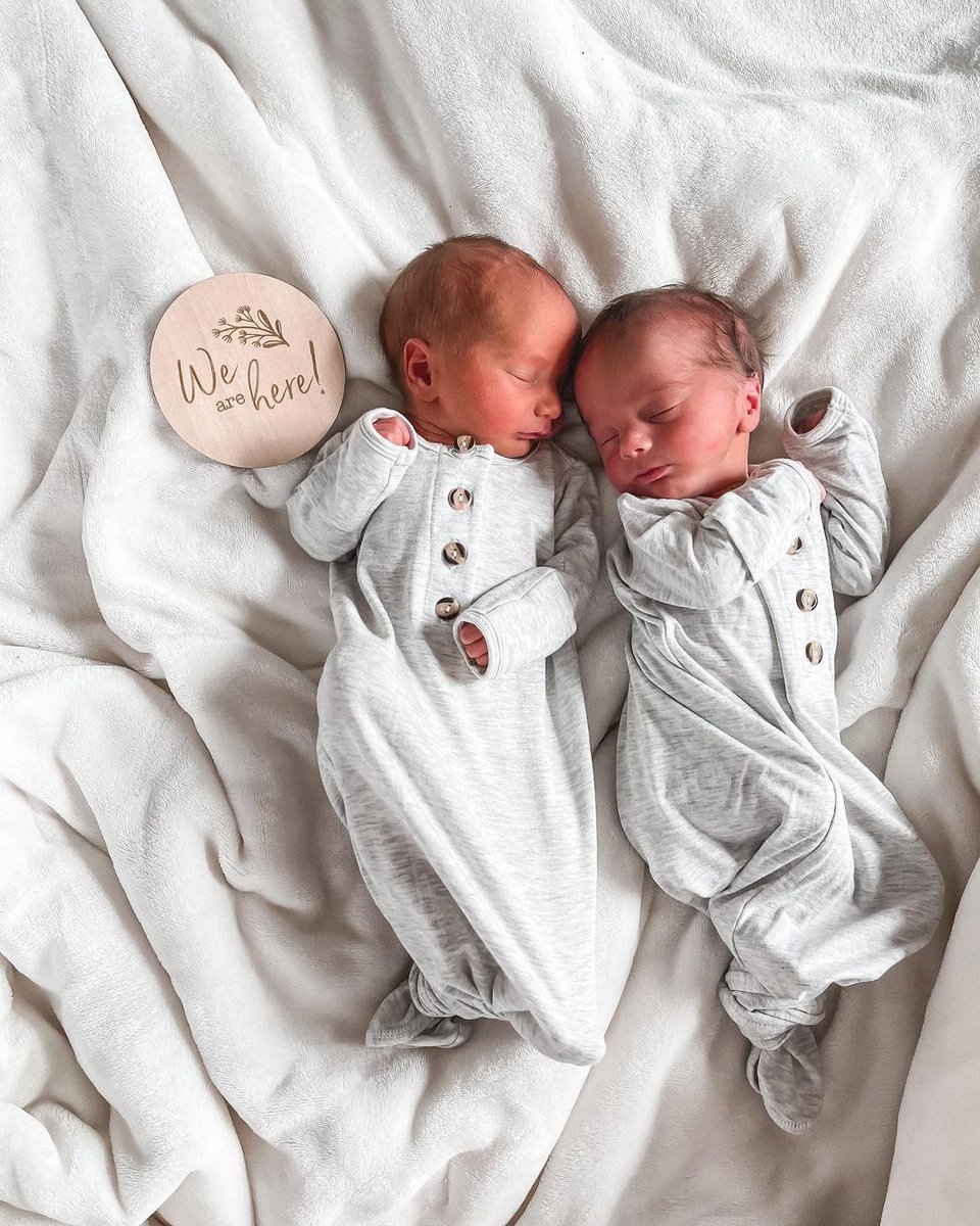 xOneHotMama_'s tweet photo. Announcement:: 

Lucas Kristopher Dalton 
3:48am on 24 Sept 2021
5lb 13oz
18.9in

Elijah Cole Dalton 
3:51am on 24 Sept 2021
5lb 3oz 
18.3in https://t.co/oGwwAocHdv