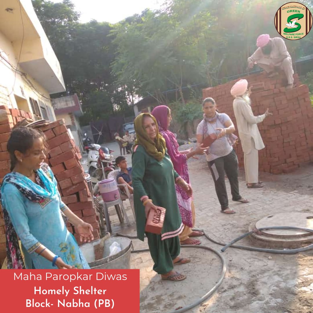 GreenSwelfares's tweet photo. By constructing free homes, DSS volunteers are empowering the lives of needy families positively! They work on the guidance and teachings of Saint Dr. @Gurmeetramrahim Singh Ji Insan that boost them to perform noble works ceaselessly. #Homeless #homelessness #HomelyShelter https://t.co/7vvvPYuL5w