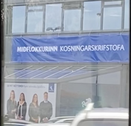 ruglagnes's tweet photo. Leiðréttið mig ef ég er að rugla en hvaða R er þetta https://t.co/WDwt9Ni9lU