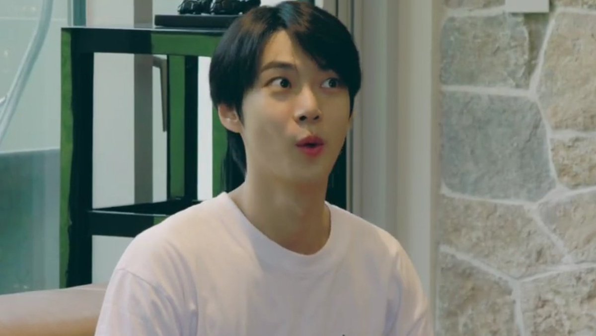 DOYOUNG tweet media