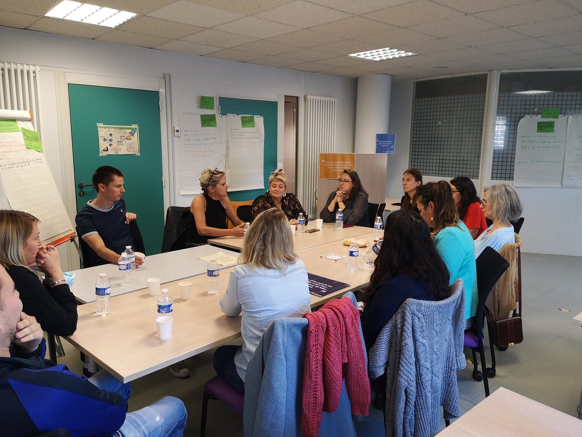 AnneCorve's tweet photo. #TousMobilisés pour la #Satisfaction 😁 #Entreprises avec @pole_emploi #Mayenne #Sarthe Merci @PreciadoSabine de nous permettre ces riches échanges ! Cultivons #ensemble ce qui marche ! 👍 #Intelligencecollective #Facilitation #TEAMENT2 #PerformanceParLaConfiance @DominiqueGryse https://t.co/06c9sEf5l4