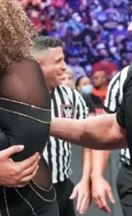 TheATJohnson's tweet photo. @EddieOrengoWWE you're better than that. Don't let Bennett see this he's gonna yell at you lol https://t.co/8NaC8usxmu