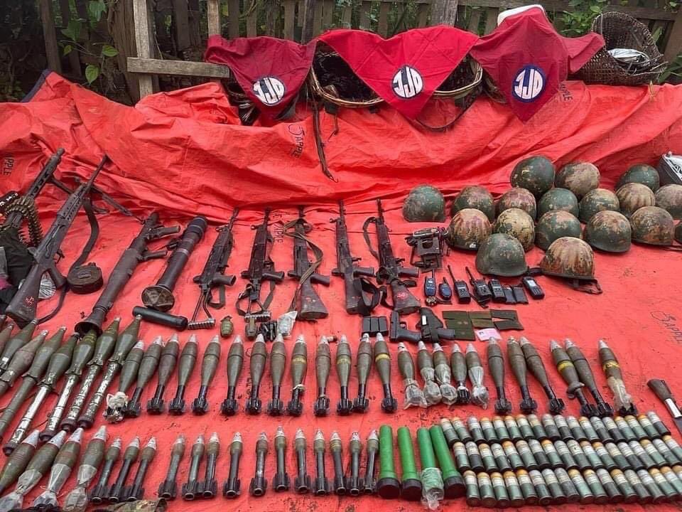 nicholas6284's tweet photo. BREAKING: another crushing defeat by fascist army unit LIB120 today 24th Sept in a battle against KIA+PDF co-op near Pinlebu Township. Total 25 casualties including many officers as evident in the photos.
#WhatsHappeningInMyanmar https://t.co/OVZSBj7vW8