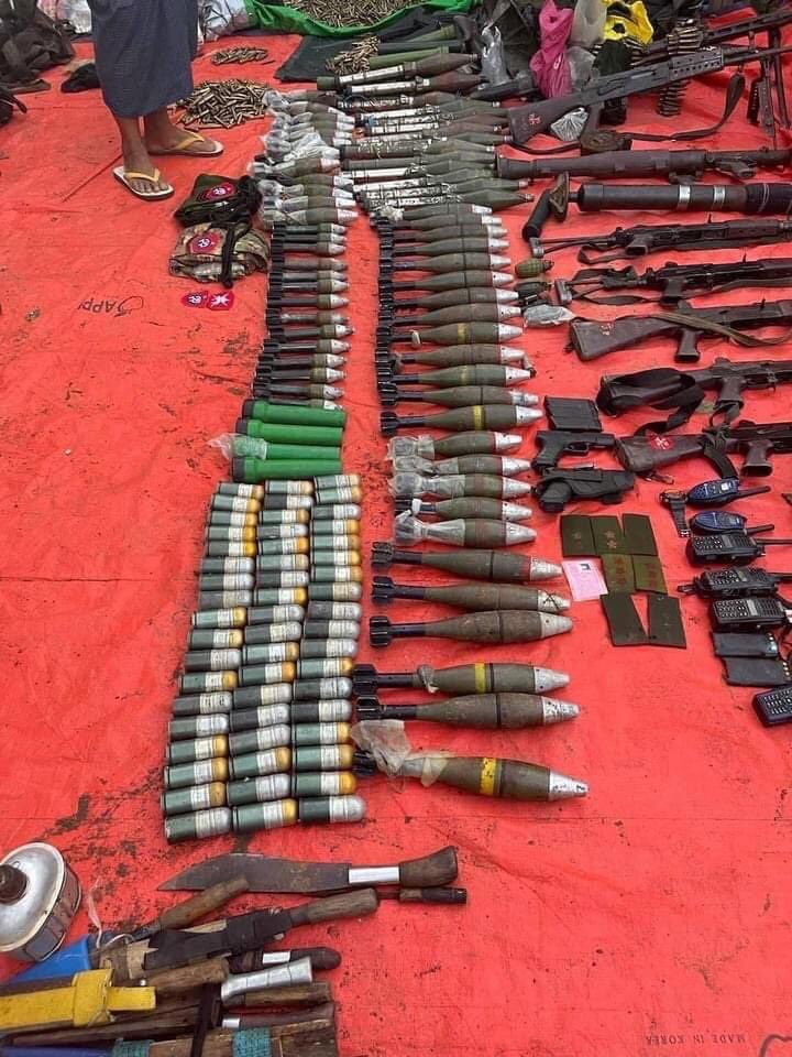 nicholas6284's tweet photo. BREAKING: another crushing defeat by fascist army unit LIB120 today 24th Sept in a battle against KIA+PDF co-op near Pinlebu Township. Total 25 casualties including many officers as evident in the photos.
#WhatsHappeningInMyanmar https://t.co/OVZSBj7vW8