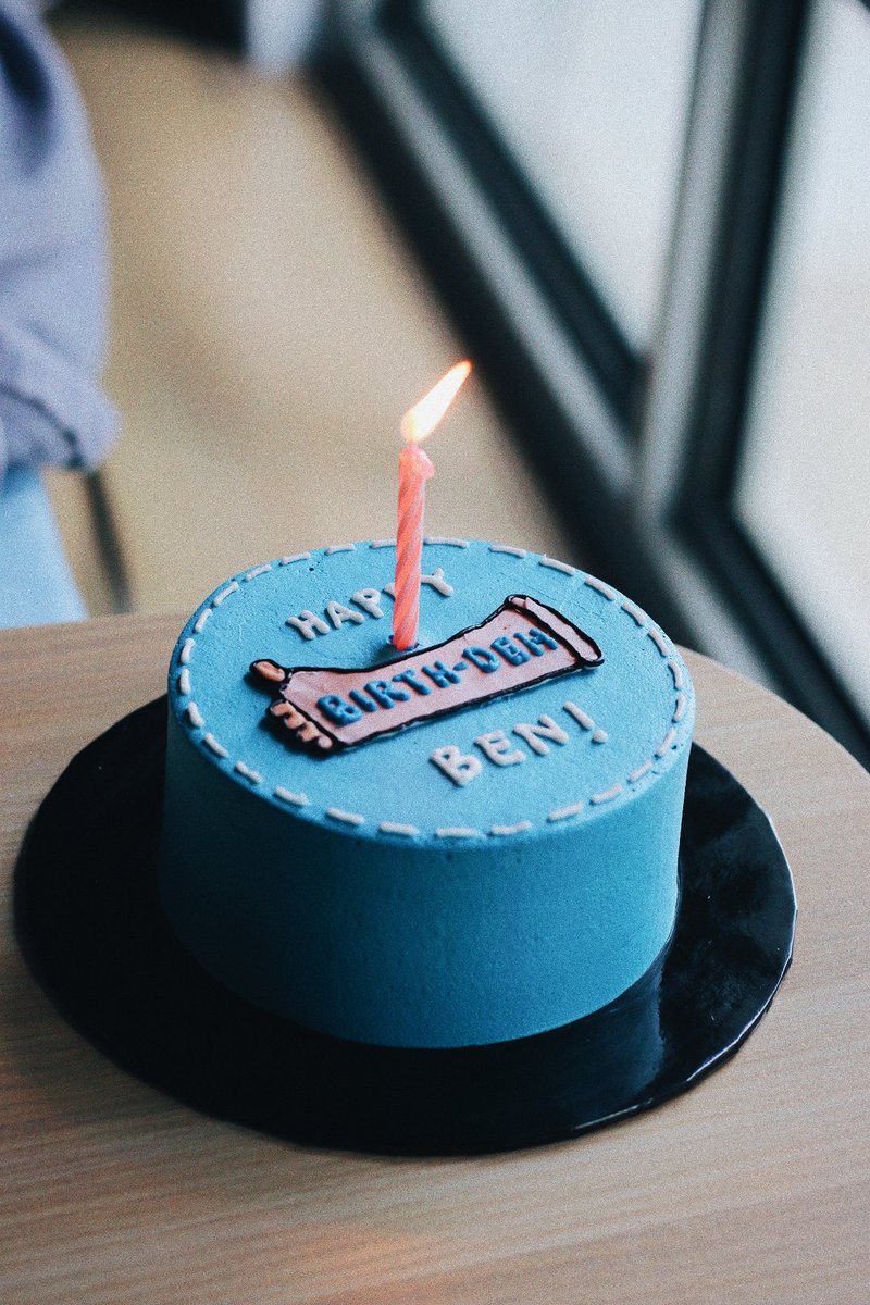 plvtties's tweet photo. Of course, to celebrate @BenSPLATT's birthday - I had to get a cake to celebrate this special day, as well as the release of @dehmovie. #HappyBirthDEHBen 💙 https://t.co/Bie3SNbSwO