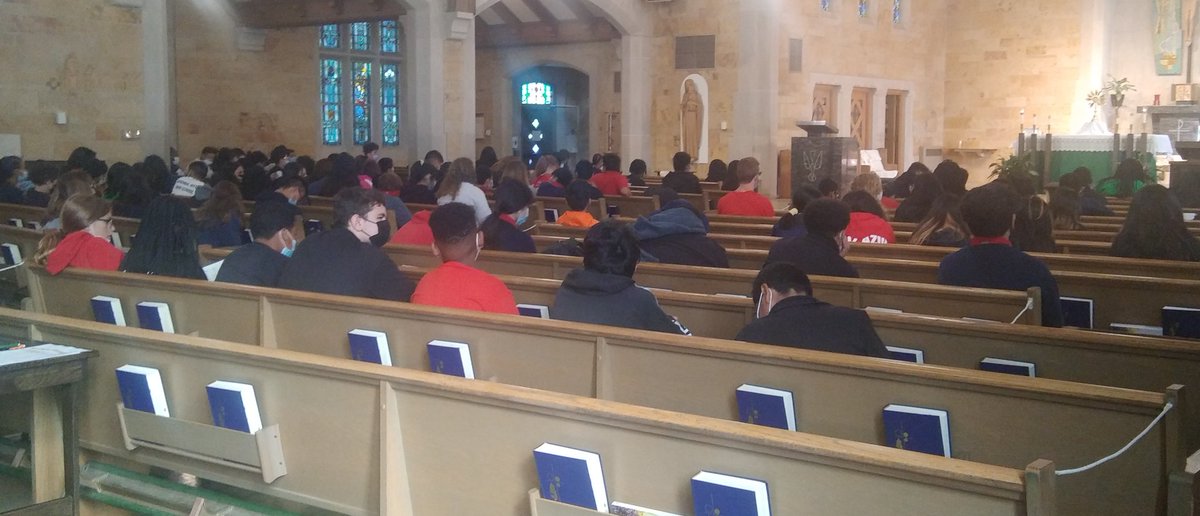 SmsgCrusaders's tweet photo. Seventh grade students of the West Deanery Unified Catholic Schools participated in a joint retreat today. The morning consisted of Eucharistic adoration, confession, Mass, and reflections.  @SmsgCrusaders @CRHS_Indy @stanthonyindy @ArchIndySuptDis https://t.co/eSk5PA9iLI