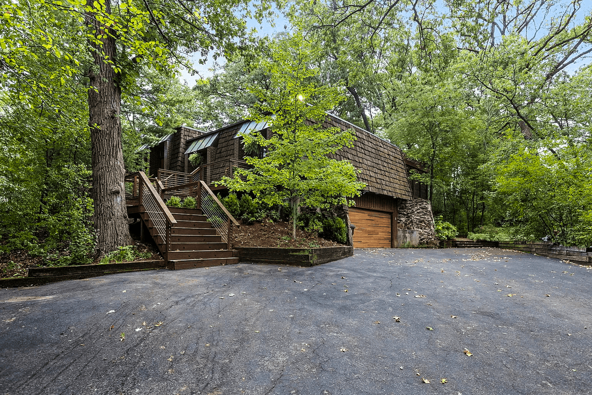 C.H.I. Overhead Doors tweet media