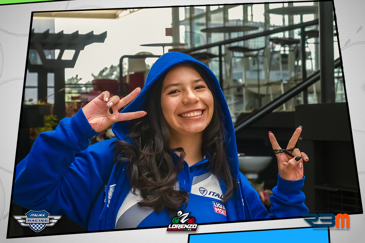 ItalikaRacing's tweet photo. #GranFinal 🏁
Ayer, conferencia. ¡Hoy, iniciamos acción en la pista!
#Temporada2021 #ItalikaWomensInternationalCup #LatinoFemenil #VortX500R #RBMround6 #ChichoLorenzo #FormandoTalentos @ItalikaOficial @RacingBikemx @liquiMolyzate @Pirelli_MX #FMM #FIMLA https://t.co/Jm26Hwa20V
