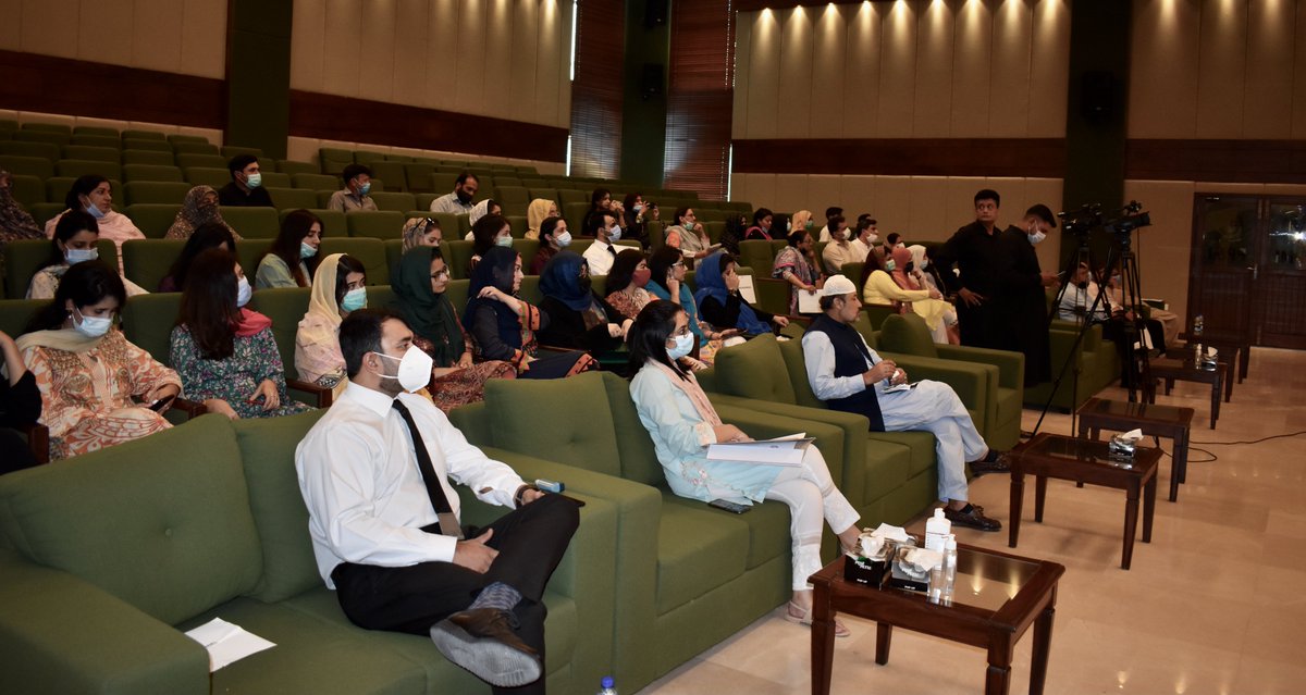 PlanComPakistan's tweet photo. To inaugurate #HamdardForce, the Parliamentary Secretary Mrs. Kanwal Shauzab herself registered for it and reviewed the course before the audience. She expressed her strong support for the initiative. She remained actively involved since the inception stage of the project. https://t.co/DDFSuTTVla