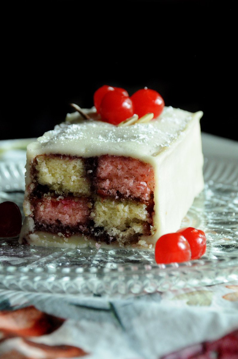 IndyDressed tweet media