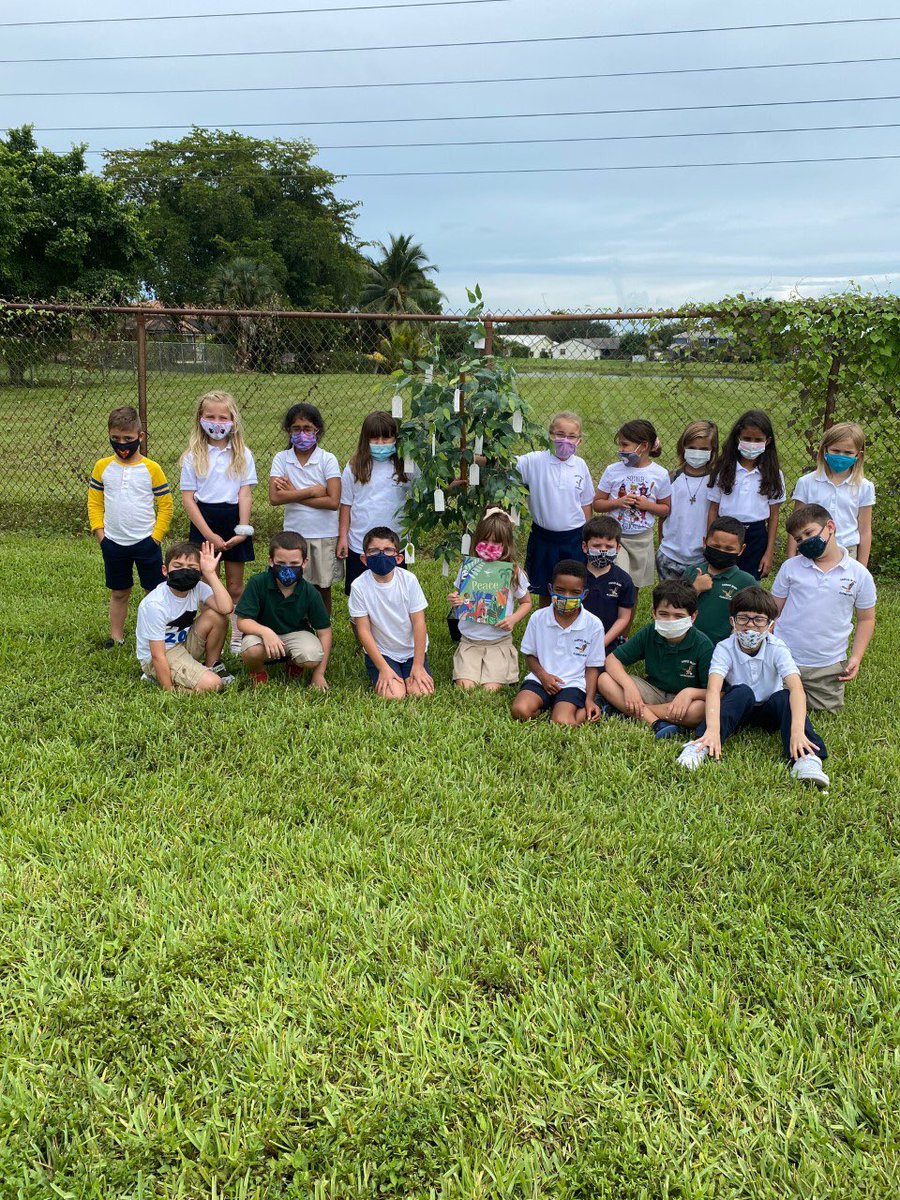 ChoozPeace's tweet photo. What is your wish for peace?!
☮️💫🌴
Wishes4PEACE activity by @HawkesBluffElem!
@browardschools
#choozpeace #choosepeaceweek #peaceweek #wishes4peace #peacewish #leadingthechange #browardprevention https://t.co/wFOanPwxpD