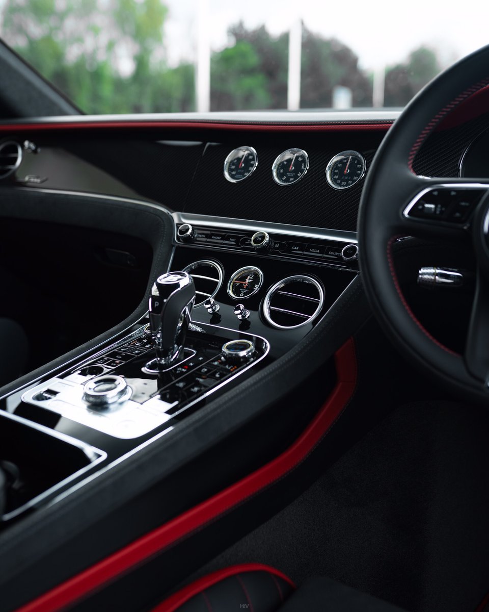 Stop. Stare. Admire. The #Continental #GT #Speed 

Now available at Bentley Birmingham. For more information please contact us on 0121 306 4000. 

#Bentley Continental GT Speed WLTP drive cycle: fuel consumption, mpg (l/100 km) – Combined 20.6 (13.7). Combined CO₂ – 311 g/km.
