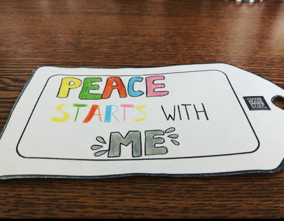 ChoozPeace's tweet photo. Wishes4PEACE by @WMSWolves peer counselors!
@browardschools
#choozpeace #choosepeaceweek #peaceweek #wishes4peace #peacewish #leadingthechange #browardprevention #LIVEUNITEDBroward https://t.co/yNevkXc1zh