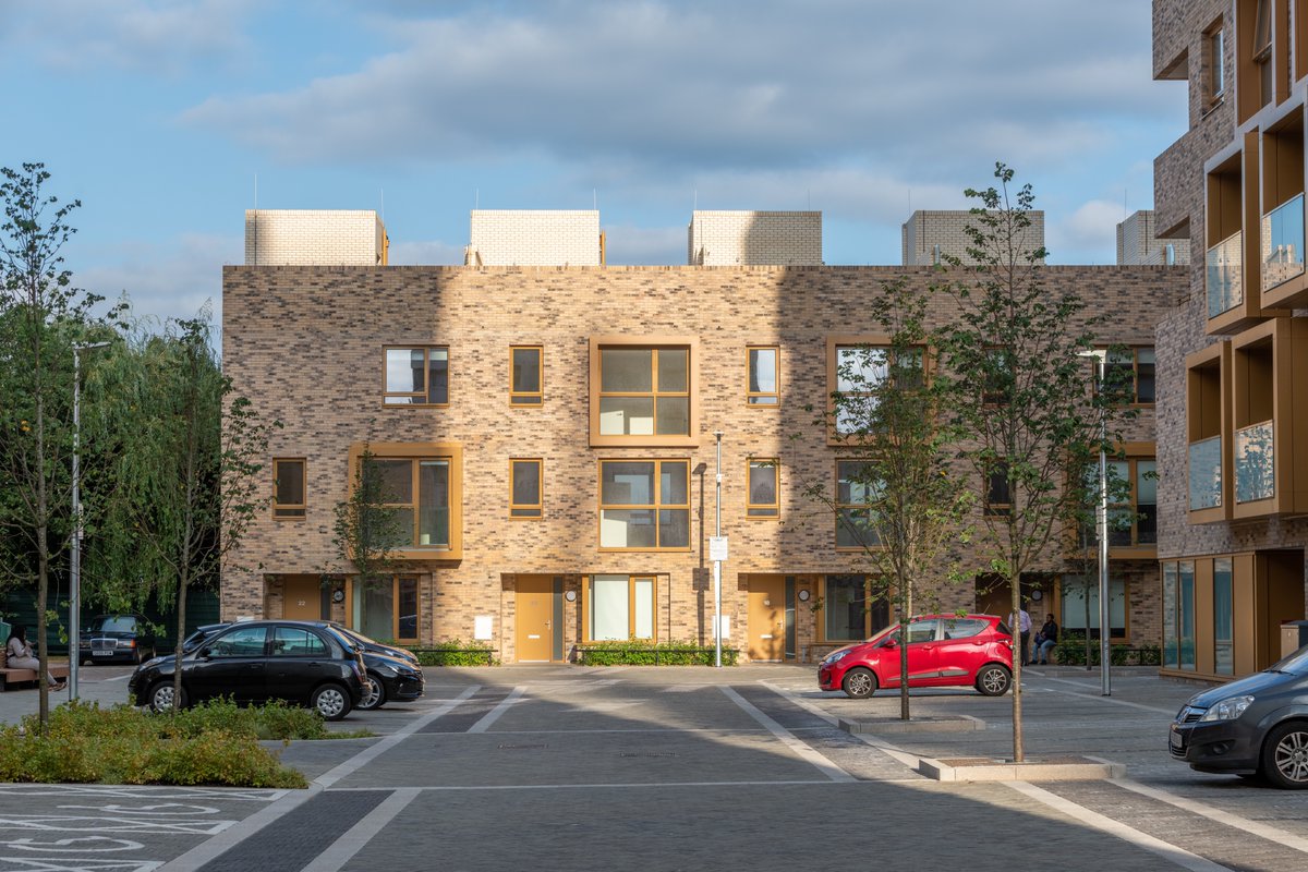 🏘️Our Southmere development has won the 2021 Evening Standard New Homes Award for Best Regeneration project! The first phase of the brand new development comprises 130 new build properties.
Find out more: tinyurl.com/vt6r8fsu

<a href="/PeabodyLDN/">PeabodyLDN</a> #Thamesmead