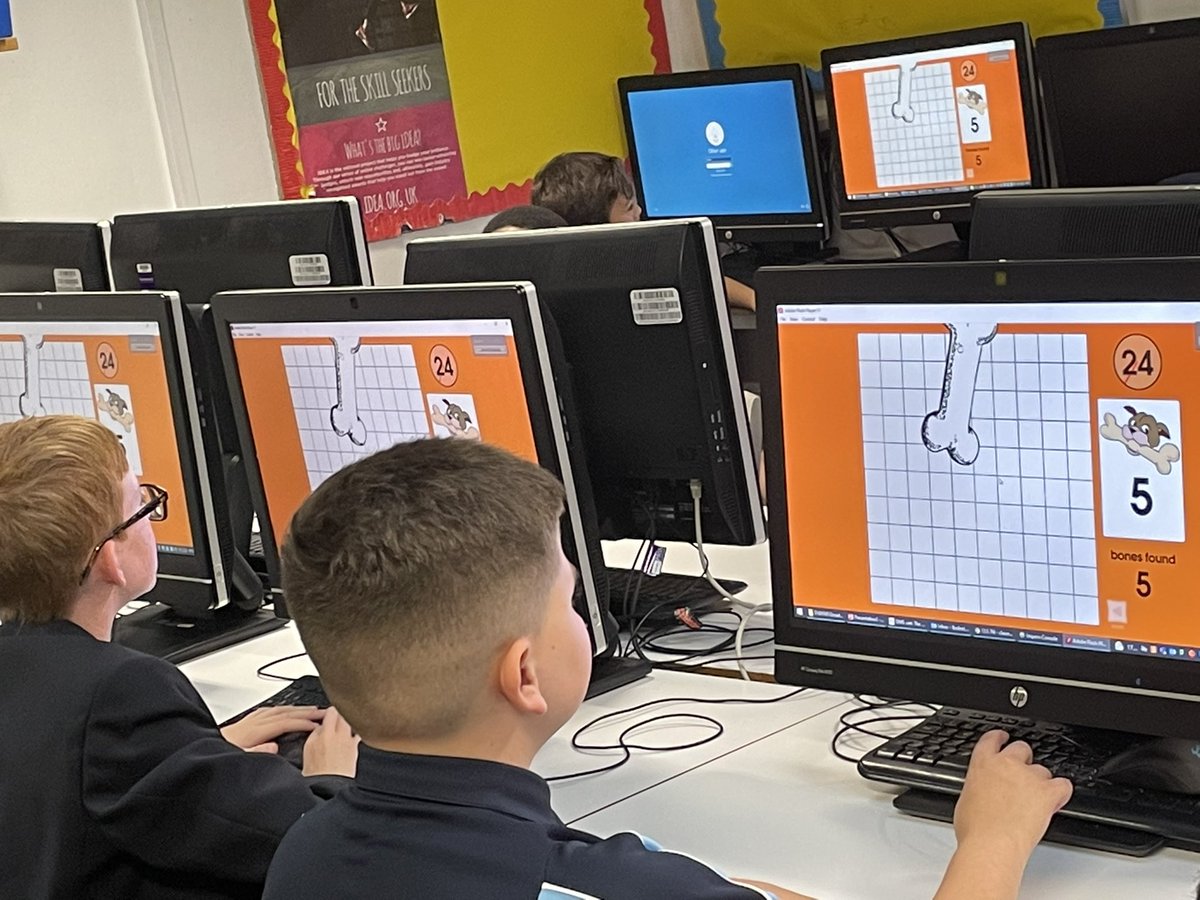 asfa_maths's tweet photo. Students using Maths in their lessons today #LiverpoolMathsParty https://t.co/V0BaFhA8mb