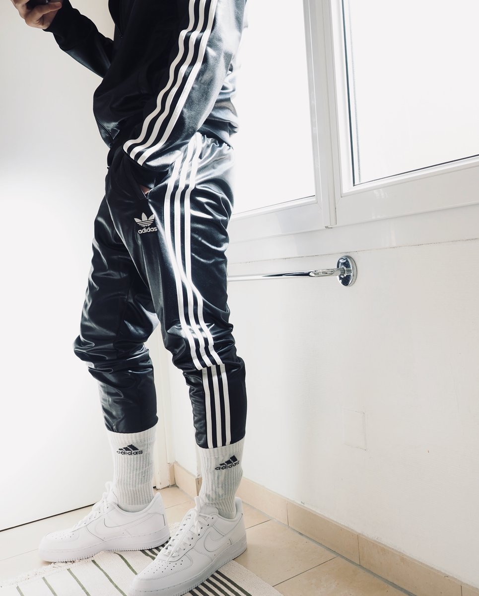 DomRubber's tweet photo. After several years perving on here, finally decided to post something. #adidas #adidaschile #DomDaddy #recon #rubbermen #gay #Nike #Trackies https://t.co/iGhzVI73wm