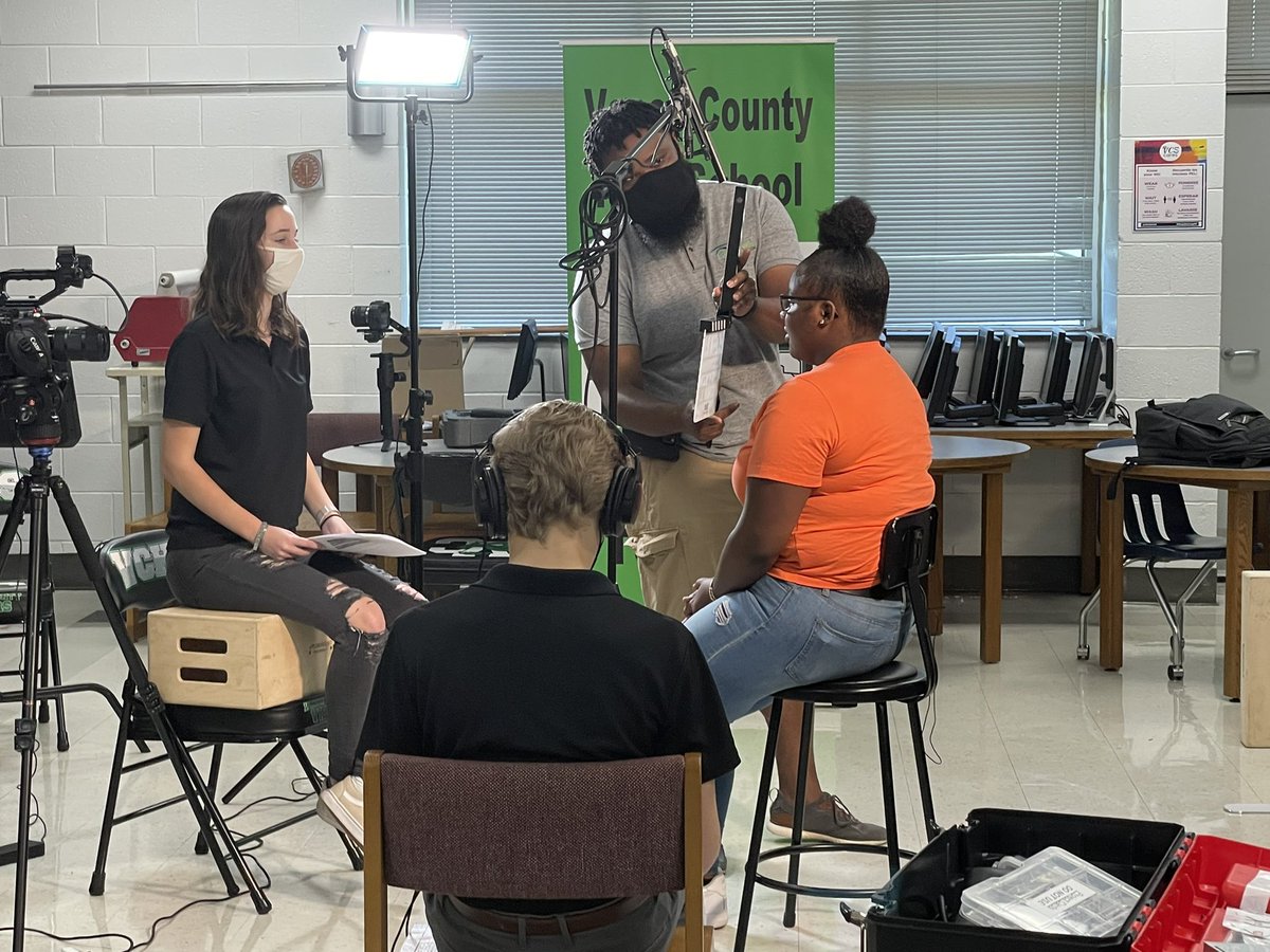 LaShawnHawley's tweet photo. Day 2 of filming a promotional video for @VanceCoSchools Career &amp; Technical Education programs. Today @captivatemedia_  is here at @VCHSVipers getting footage of our high school CTE programs. #goCTEvcs #CTEforNC 🎥🎬 https://t.co/raRafw9E4Q