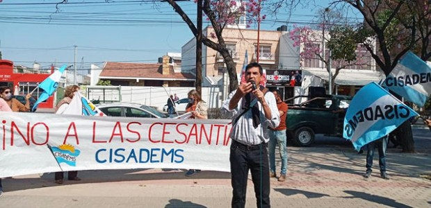 SitioGremial's tweet photo. 🗞️CISADEMS destacó que sus reclamos impidieron el cese de cargos de docentes santiagueños - Sitio Gremial
▶️https://t.co/VM8VnFkma2
.
#CISADEMS #SantiagoDelEstero #docentes #trabajadores #gremios #docentes #educación #NoticiasGremiales #SitioGremial
.
@cisadems2 @Dartoledo https://t.co/g8nuNgRfbo