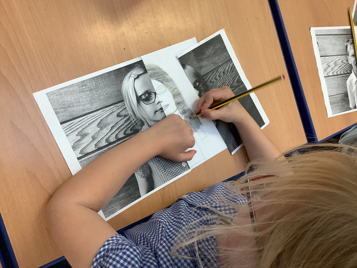 whitchurchprima's tweet photo. Cedar have been developing their observational skills in Art. We have learnt pencil control, light and shade and proportions. #Ks1 #developingartists #selfportraits https://t.co/eZllZmhz4k