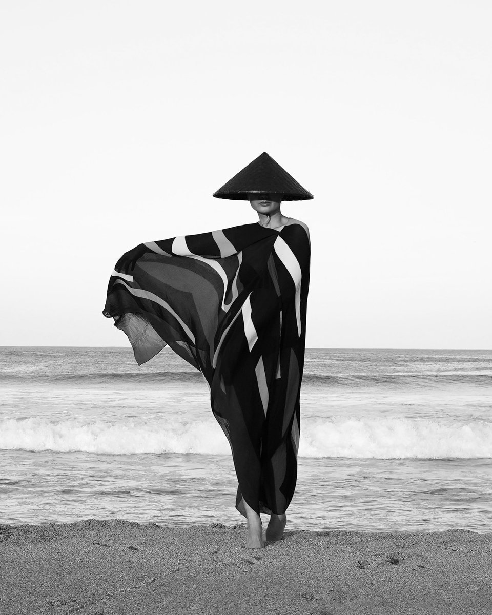CZARINAnyc's tweet photo. Sacred Geometry

Photo by @deadlykawaii 
#artist #artistlife #photography #galicia #españa #blackandwhite https://t.co/dOWXcubeaZ