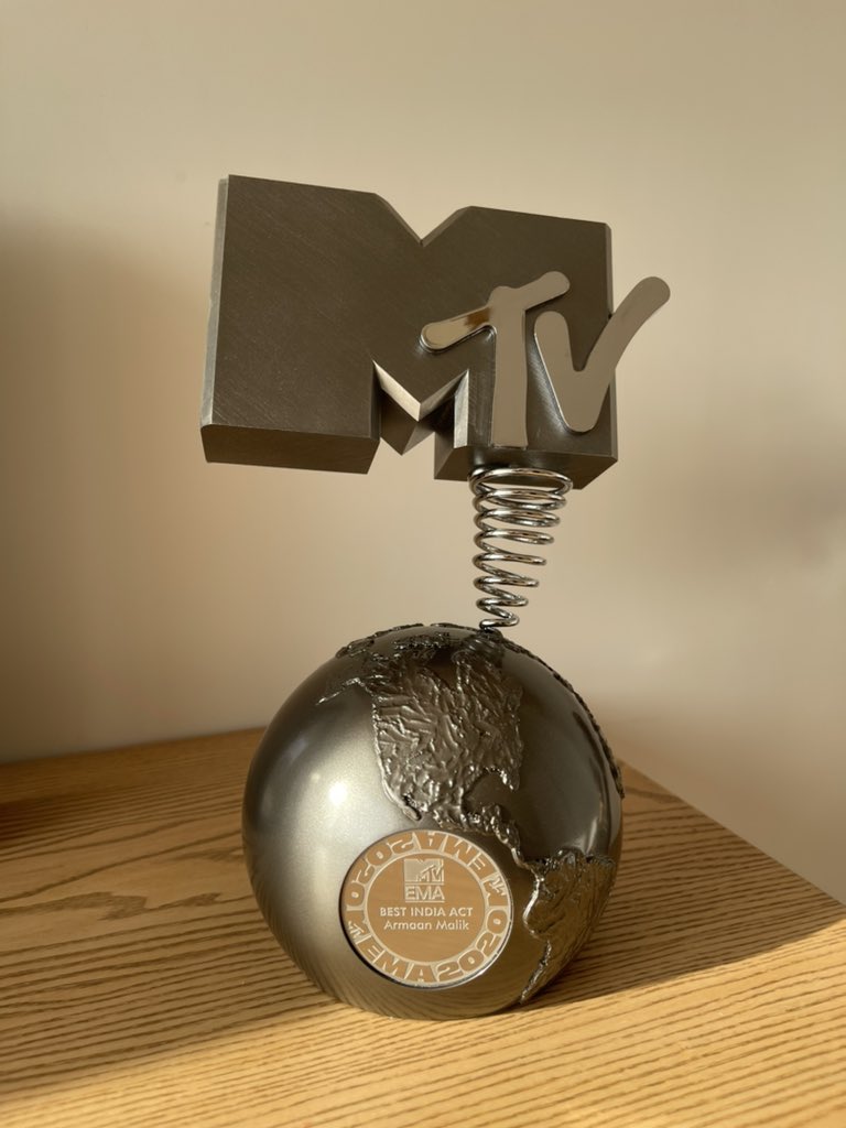 ArmaanMalik22's tweet photo. My journey with English music has always been very personal and special moments like these make it even more exciting! Thank you @mtvema for sending this baby through. Waited for almost a year to post this 🤍 https://t.co/Kp4wBNZJh2