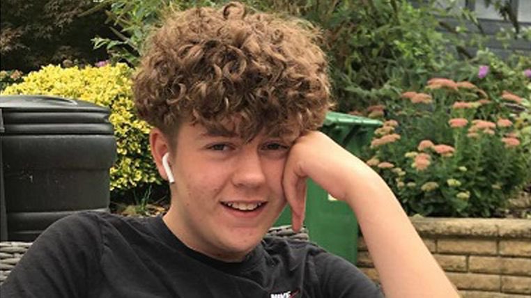 Rosievix's tweet photo. Every parents nightmare. My heart goes out to this boys family. ๐๐
#autism #oliverstephens
Oliver Stephens murder: Two teens sentenced for luring autistic boy to park and murdering him
https://t.co/77A9e9mEUl https://t.co/Stw2HvyTf0