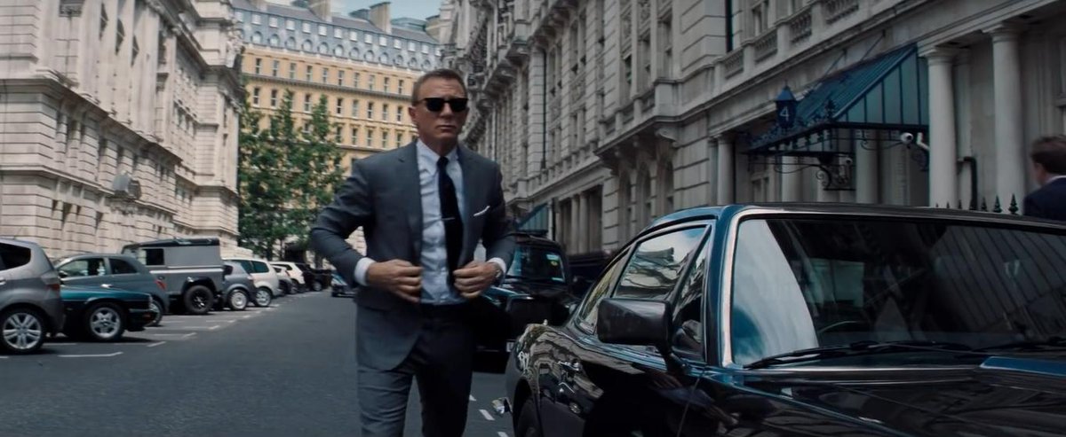 AttendreVf's tweet photo. #JamesBond Cary Joji Fukunaga https://t.co/5nh6r4wbwM
