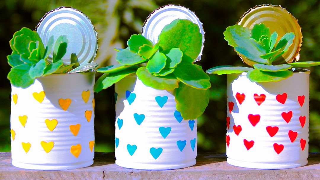 Get creative with recycling in your business. ♻️ 💚 <a href="/recycle_now/">Recycle Now</a> <a href="/keepbritaintidy/">Keep Britain Tidy</a> #recycleweek #recycleweek2021