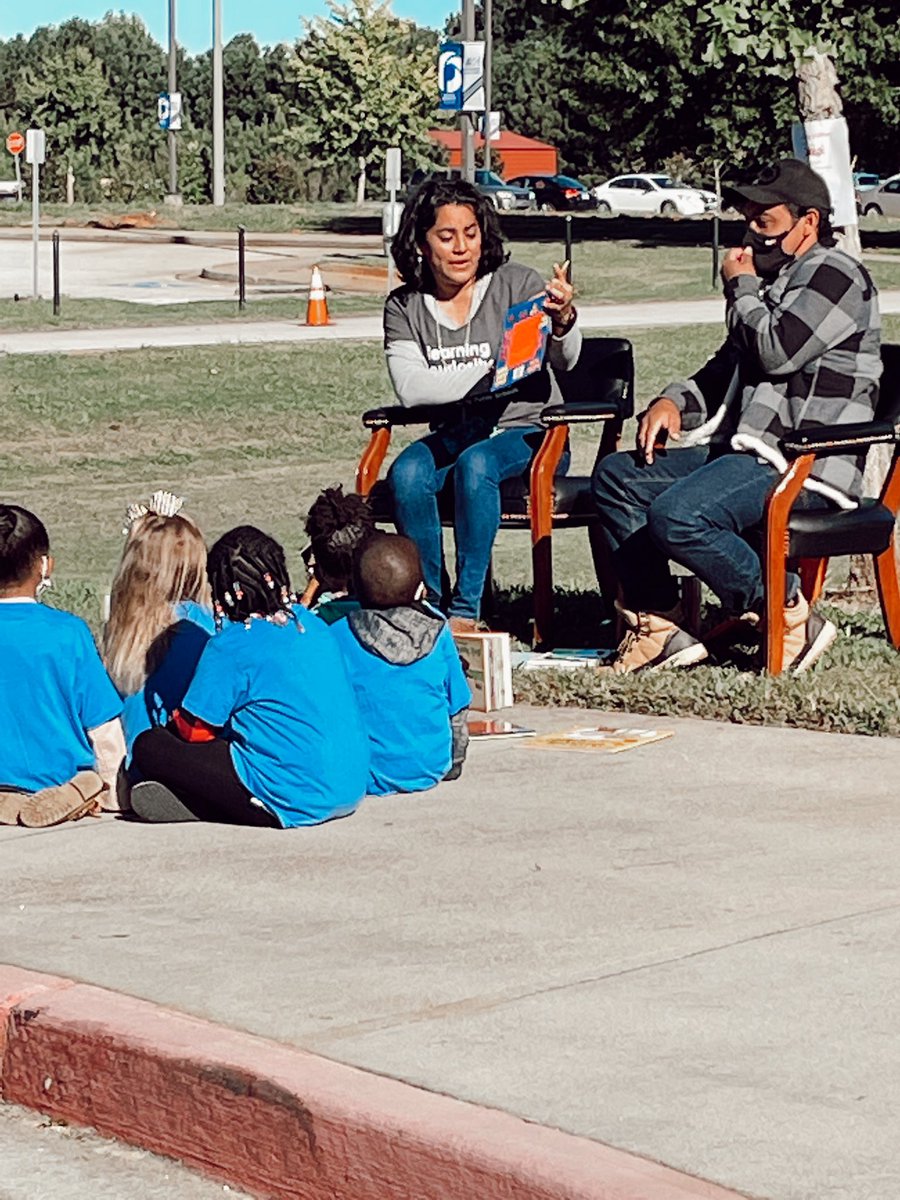 RCPS_EarlyLearn's tweet photo. Roll &amp; Read event
#pat #DPH #ParentsasTeachers #GroupConnectons #RollandRead #parentinvolvement https://t.co/Wfj7AbLmoP