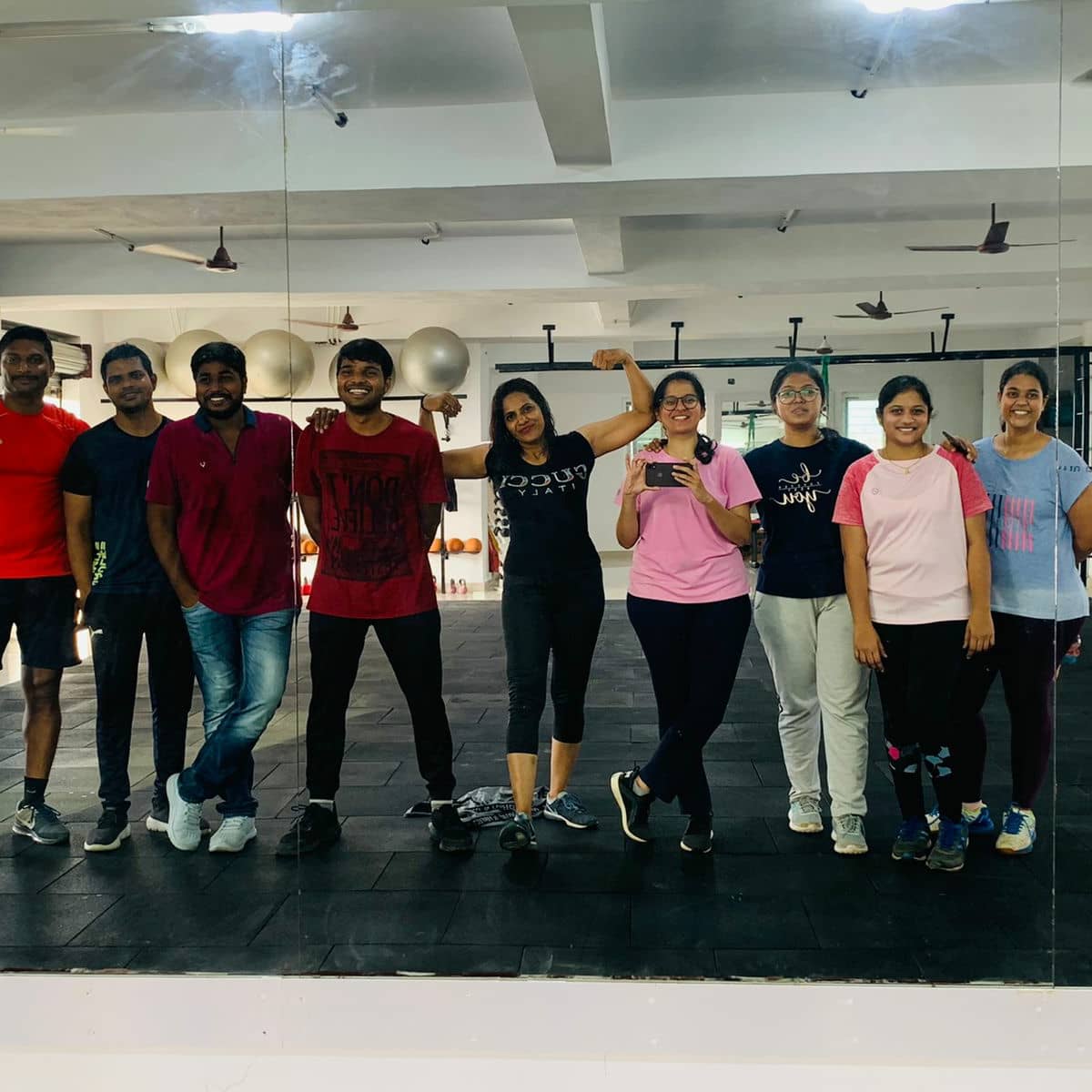 WoWarangal's tweet photo. 💃🕺💃🕺💃🕺💃🕺💃🕺
LET ZUMBA FITNESS BE YOUR STRESS RELIEVER

A BILLION THANKS TO @Bsravanthiredd1  GARU TAKING A GOOD INITIATIVE 

Let make a strong bond towards fitness

#zumba #fitness #Warangal #healthy #lifestyle #diet #dance #fit #mc_gwmc #telangana #India https://t.co/7QyKBaPG7A