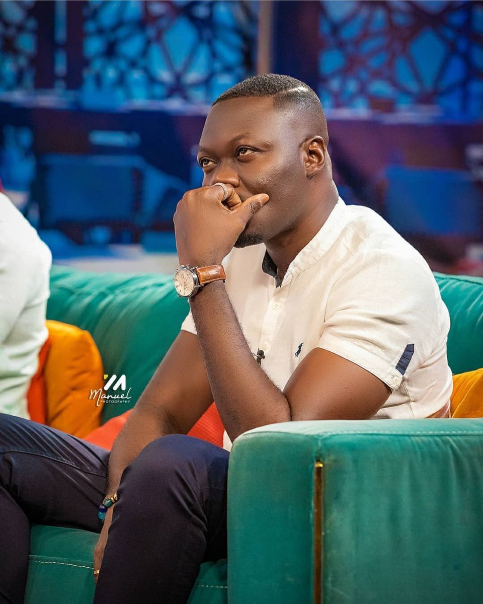 CiproTzmg's tweet image. #TweneJonas waiting for his deportation letter 😭😂😂😂

Don’t ever try running 🏃 faster than yah shadow 
#GlassNkoaaaa 
#Hw3fom 
#Didifreee😭