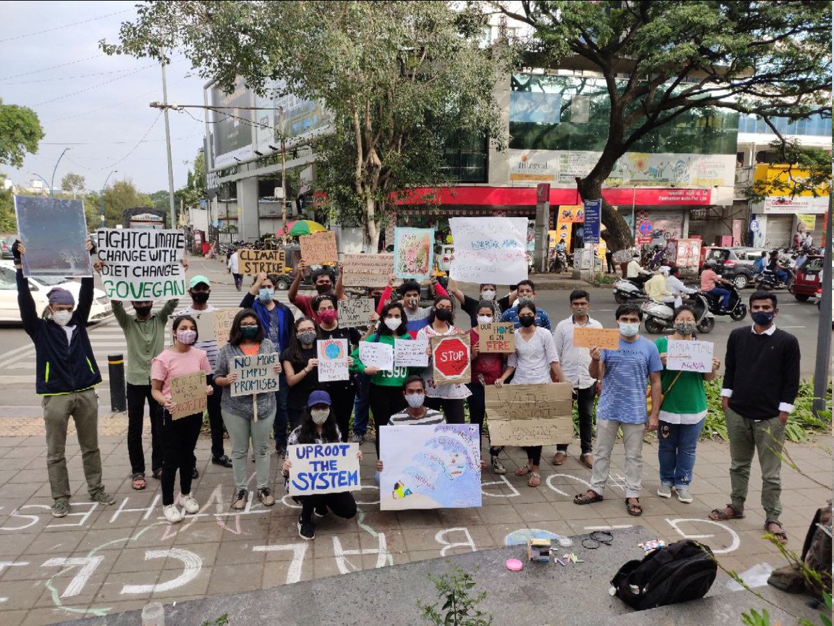 Fridays4future's tweet image. Across India, climate strikers are demanding the government to stop large scale deforestation, stop auctions of coal, withdraw the draft EIA 2020 which makes it easier for projects to be excused for destroying the environment and strengthen environmental laws!

#UprootTheSystem