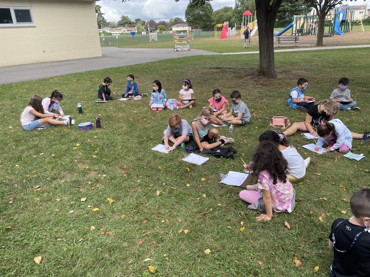PobWell's tweet photo. Ss in Ms. Hankin and Ms. Brosnan's class participating in their Harmony SEL lesson -finding commonalities and identifying similarities they have with a
peer @jenniferlottpob @marytomeara @POBSchools @AlisonJClark https://t.co/liUPIa9ibJ