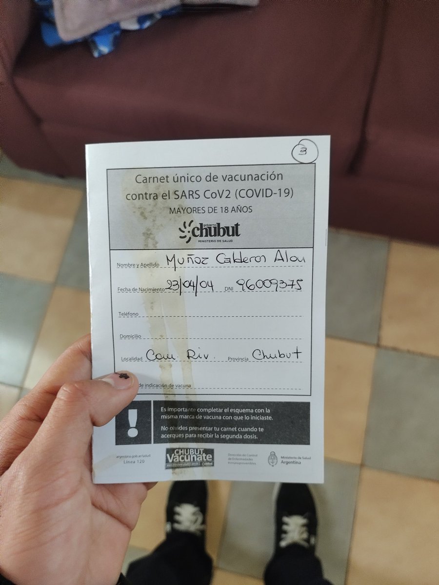 HACE 15 MINUTOS ME LO DIERON Y YA LO MANCHE CON CAFE LPM JAJDJAJDJAJDJAJDJJAD