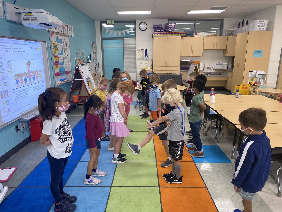 Understanding and celebrating our differences with a class mural and step to the line game. #weareunique #AACPSAwesome #KindergartenRocks