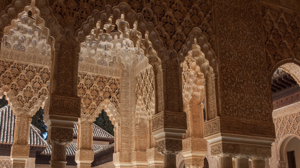 EspigaresRooney's tweet photo. Os voy a contar una historia preciosa, vibrante. 🧵 Un canto a la vida. Cada vez que la cuento, lloro. Porque es emocionante. Y de hecho tiene que ver con el patrimonio emocional de la Alhambra. Después explico qué es eso.
👇 https://t.co/r4nccIdq6e