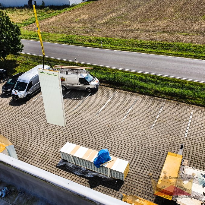 DdmLange's tweet photo. Hier sehen Sie unsere Dachdecker bei der Fassadensanierung, mit Sandwichpaneelen, an einem Industriegebäude in Spenge.

https://t.co/i3wlTslVgB

#Dachdecker #Roofer #Fassadensanierung #Spenge #Bünde #Herford #Bielefeld #soschönistowl  #DasHandwerk #lustaufhandwerk #einfachmachen https://t.co/Jh9Vqv2lsI